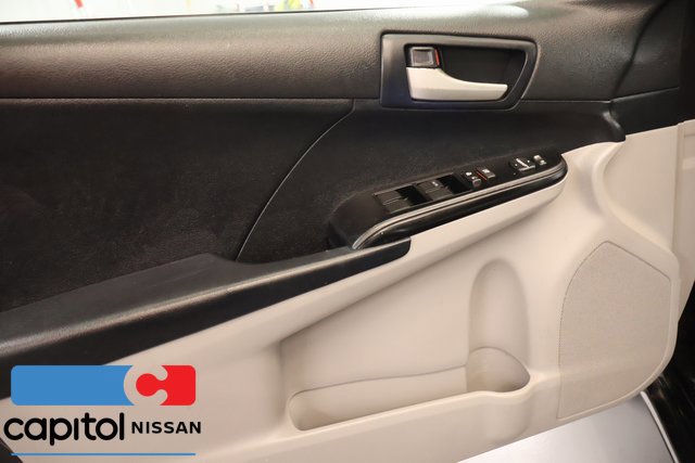 Used 2012 Toyota Camry LE FWD image 9