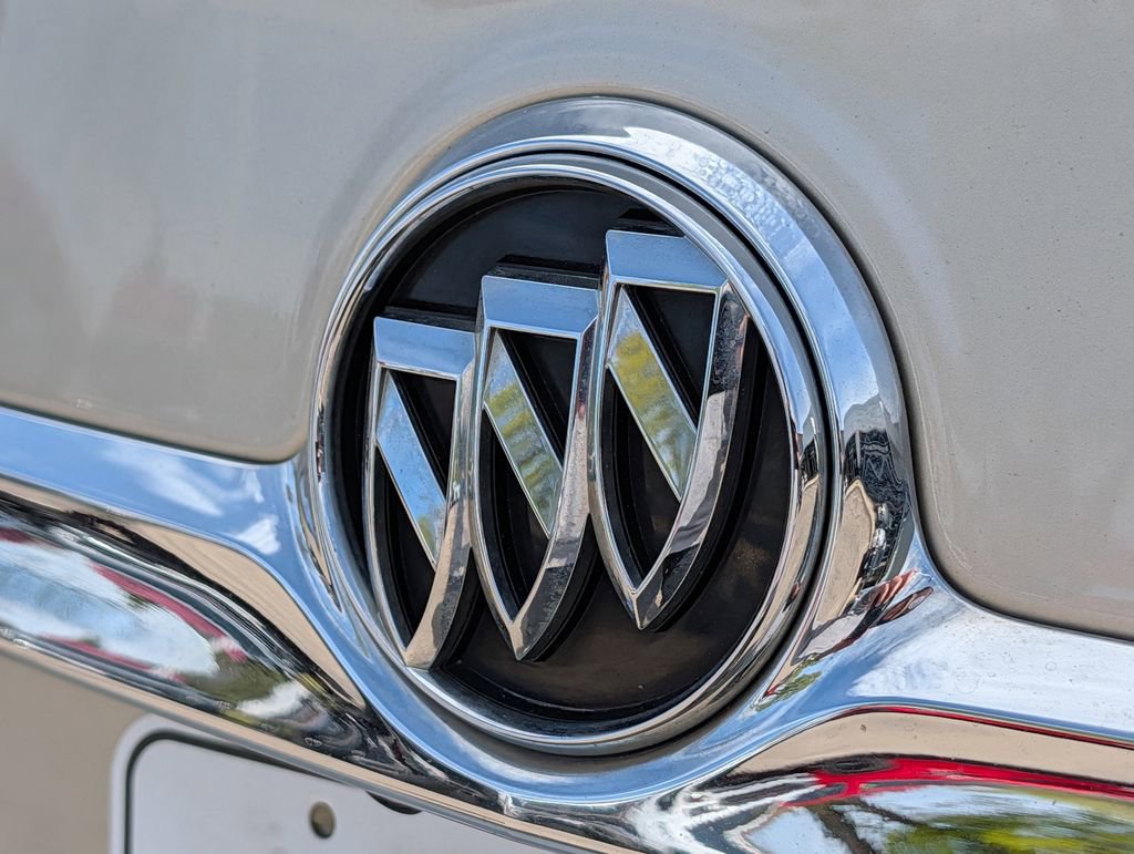 Used 2014 Buick LaCrosse Premium w/ Driver Confidence Package FWD image 10