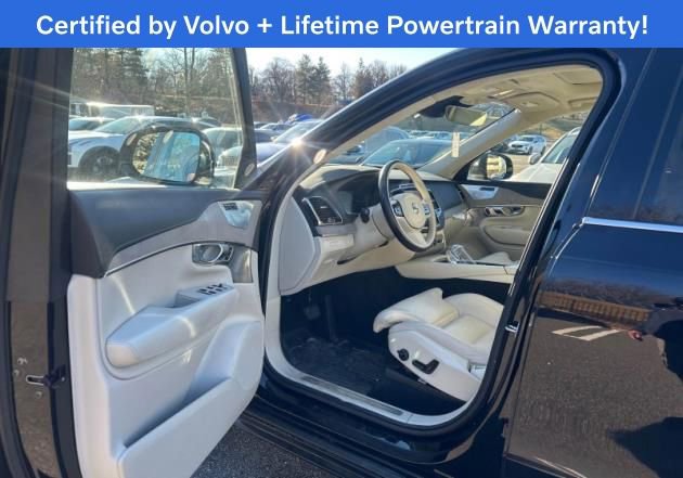Used 2024 Volvo XC90 T8 Ultimate w/ Lounge Package image 7