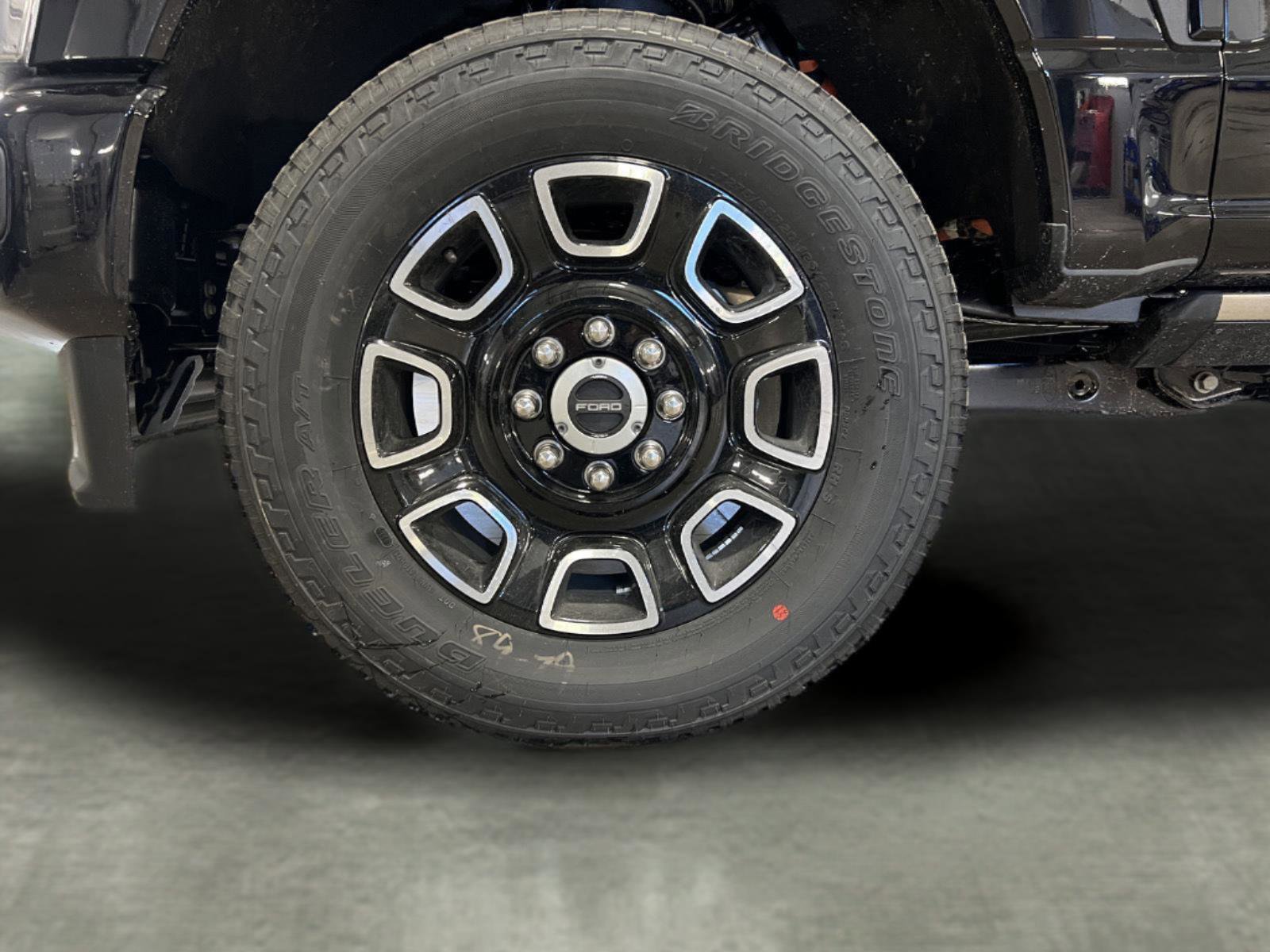 New 2026 Ford F350 Platinum image 34