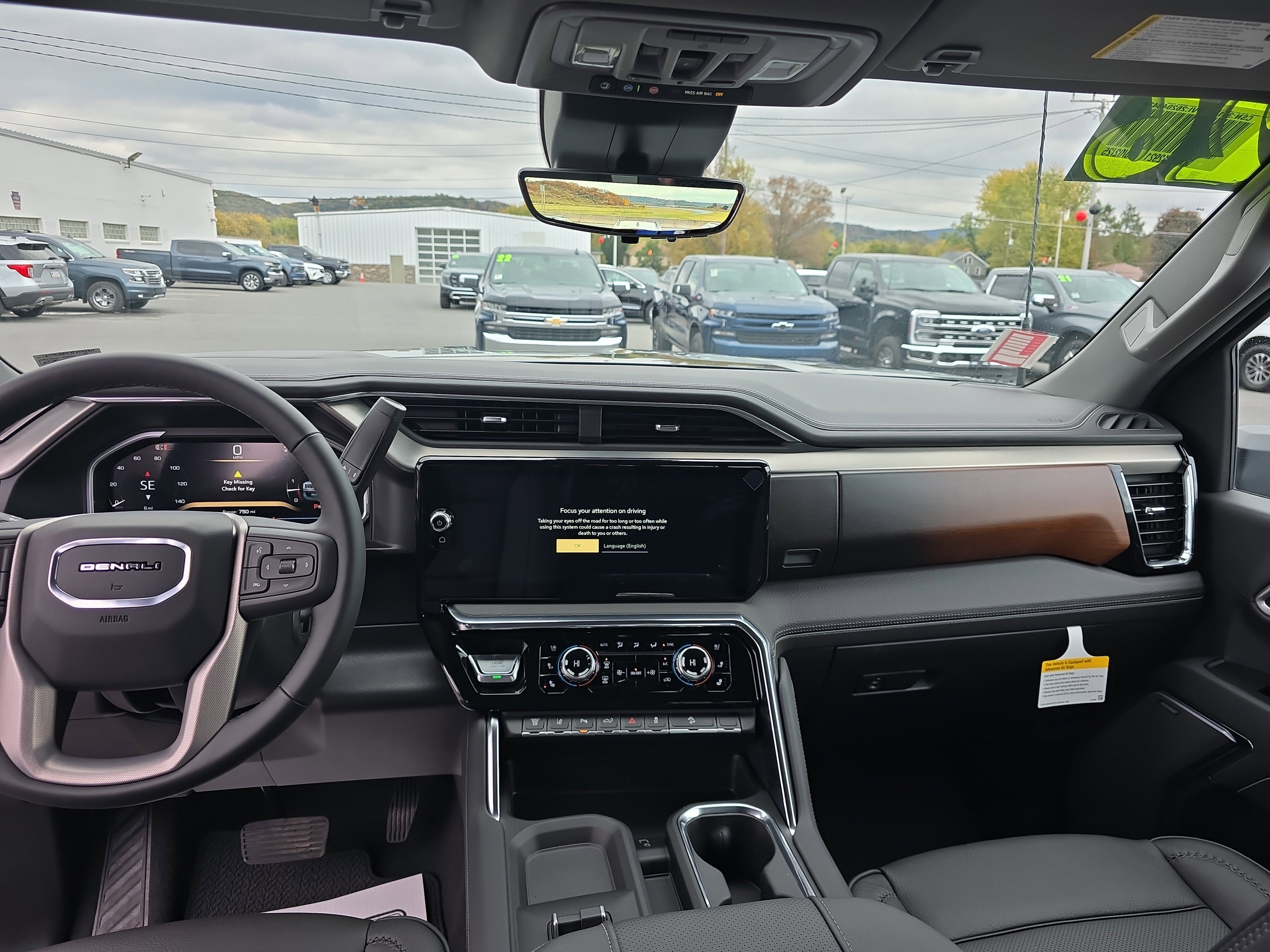 New 2026 GMC Sierra 2500 Denali w/ Denali Reserve Package image 14