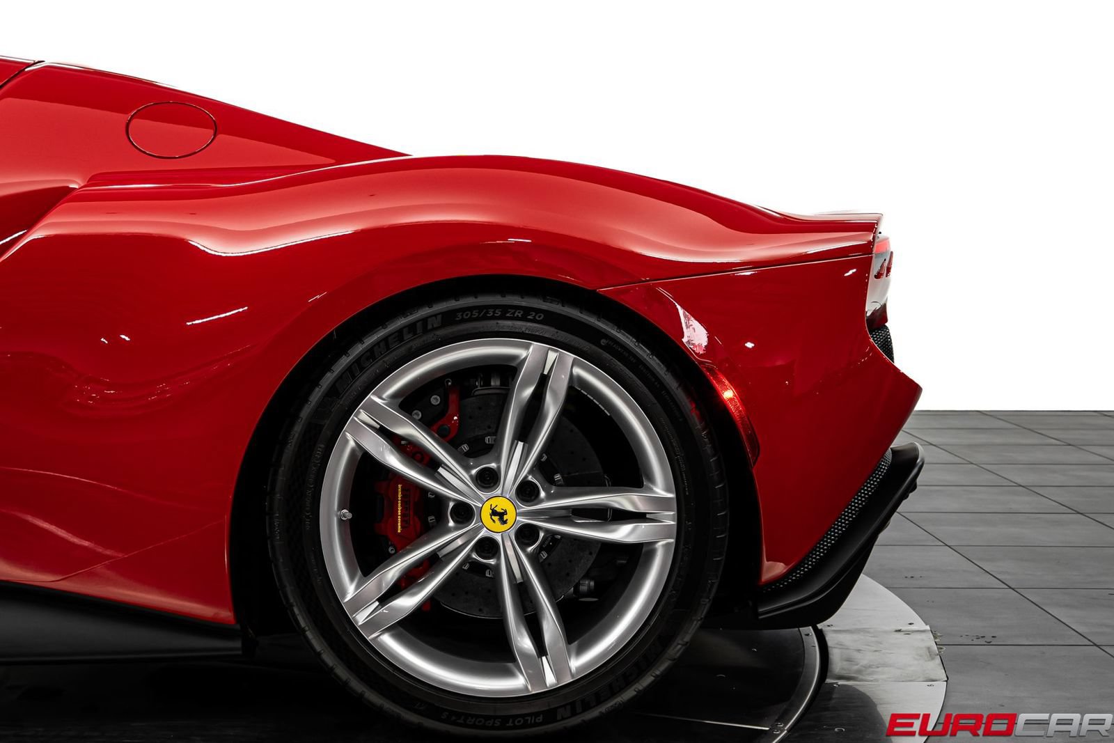 Used 2023 Ferrari 296 GTB RWD image 16
