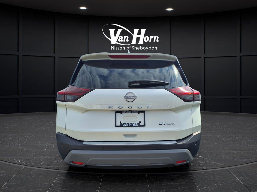 Used 2023 Nissan Rogue SV image 7