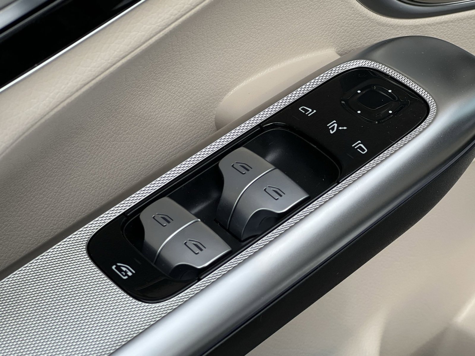 New 2026 Mercedes-Benz GLC 300 4MATIC image 13