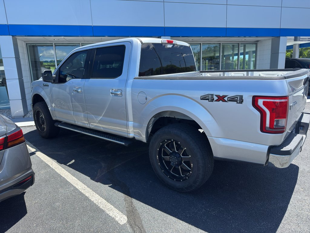 Used 2015 Ford F150 XLT w/ Equipment Group 301A Mid AWD/4WD image 7
