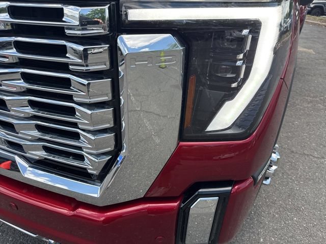 Used 2024 GMC Sierra 3500 Denali AWD/4WD image 35
