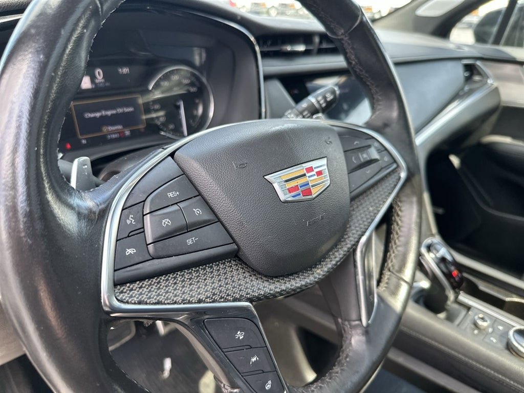 Certified 2023 Cadillac XT5 Sportv w/ LPO, Floor Liner Package AWD/4WD image 14