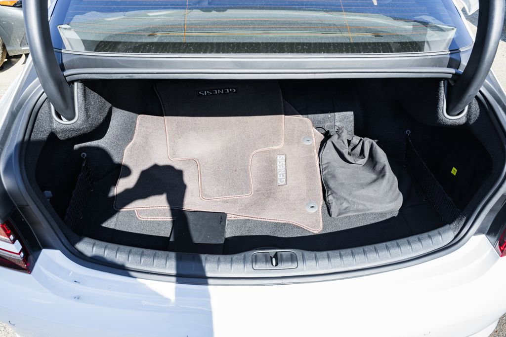 Used 2024 Genesis G80 image 8