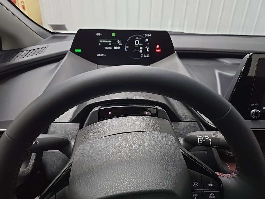 Used 2025 Toyota Prius Plug-In Hybrid image 21