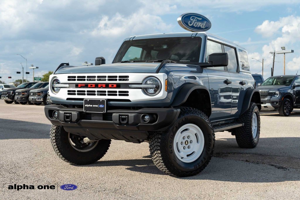 Used 2023 Ford Bronco Heritage Edition image 1
