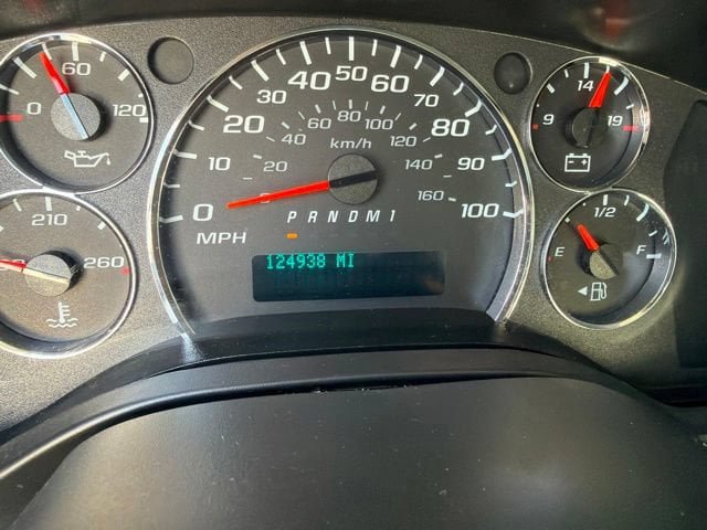 Used 2021 Chevrolet Express 3500 w/ Driver Convenience Package RWD image 13