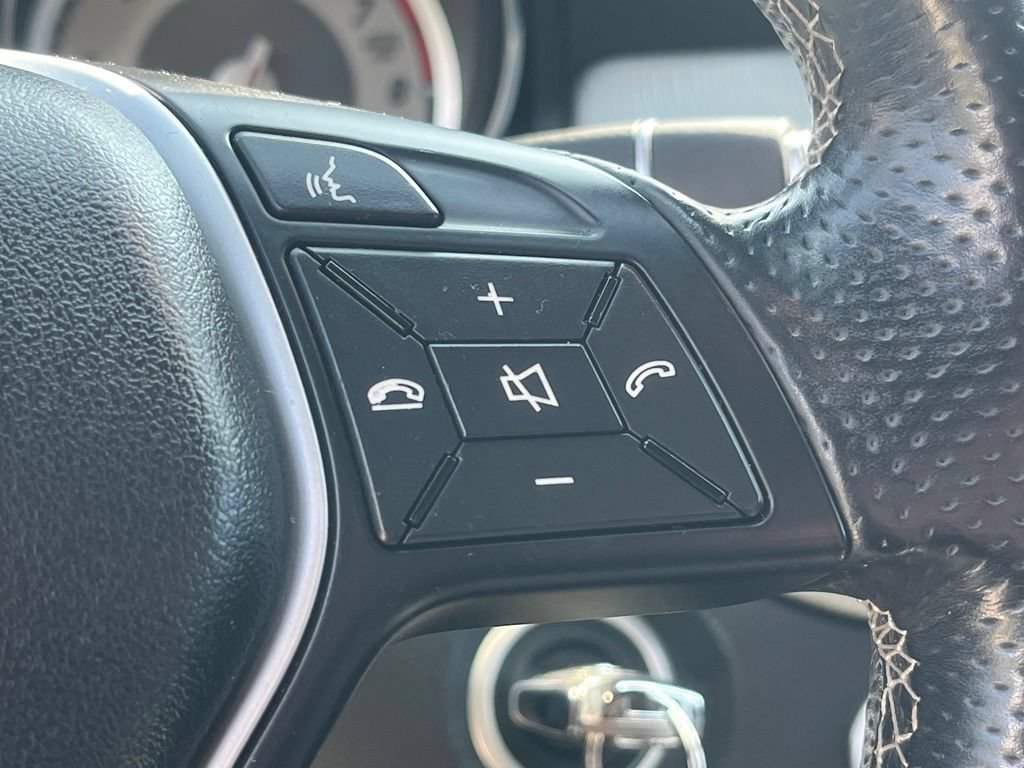 Used 2014 Mercedes-Benz CLA 250 image 33