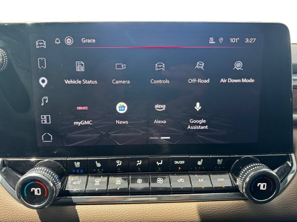 Certified 2023 GMC Canyon Denali w/ Denali Black Edition AWD/4WD image 26
