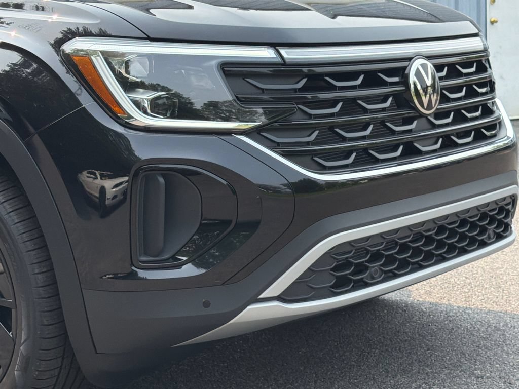New 2026 Volkswagen Atlas Cross Sport SE FWD image 4