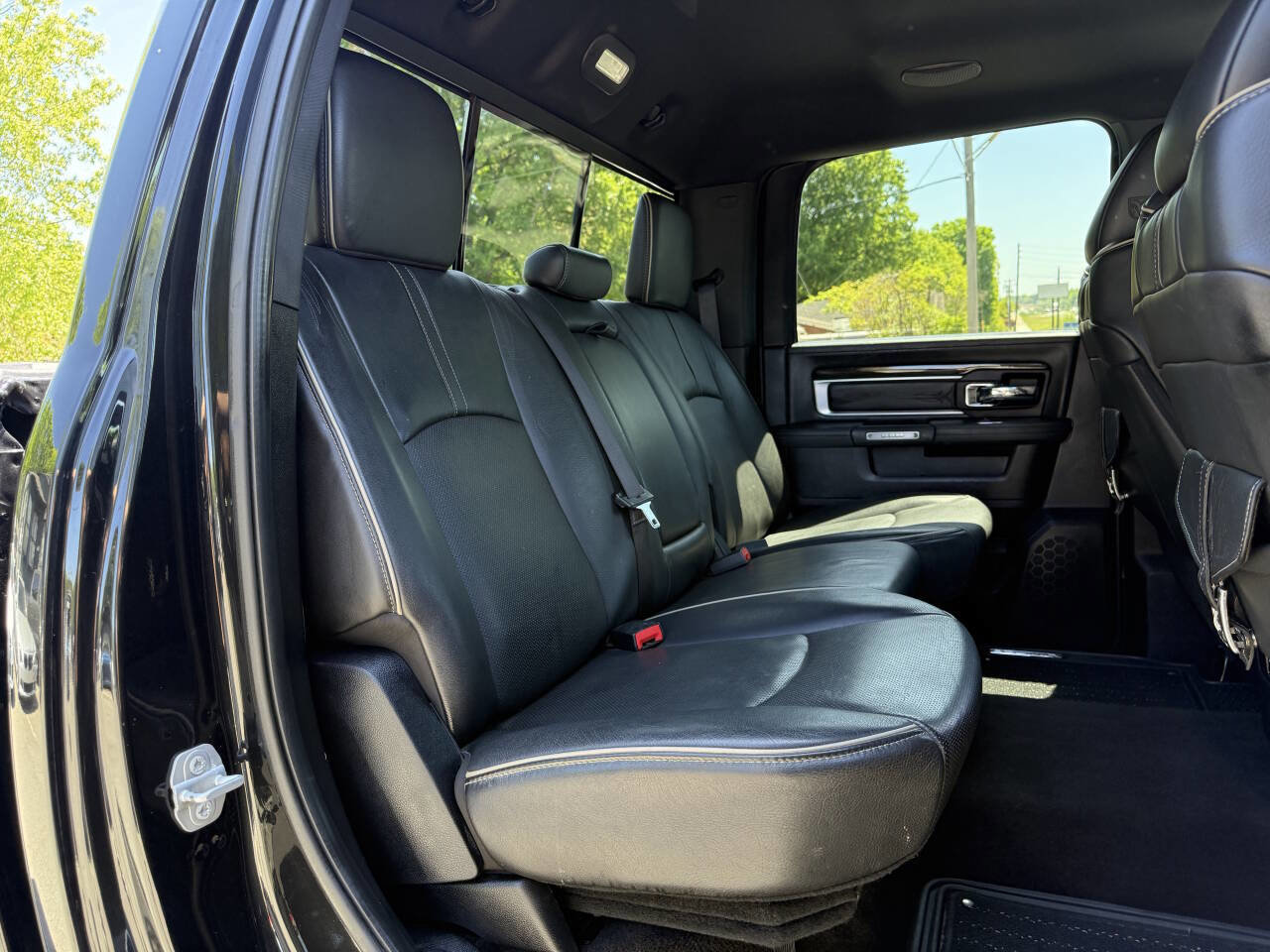 Used 2016 RAM 2500 Limited AWD/4WD image 18