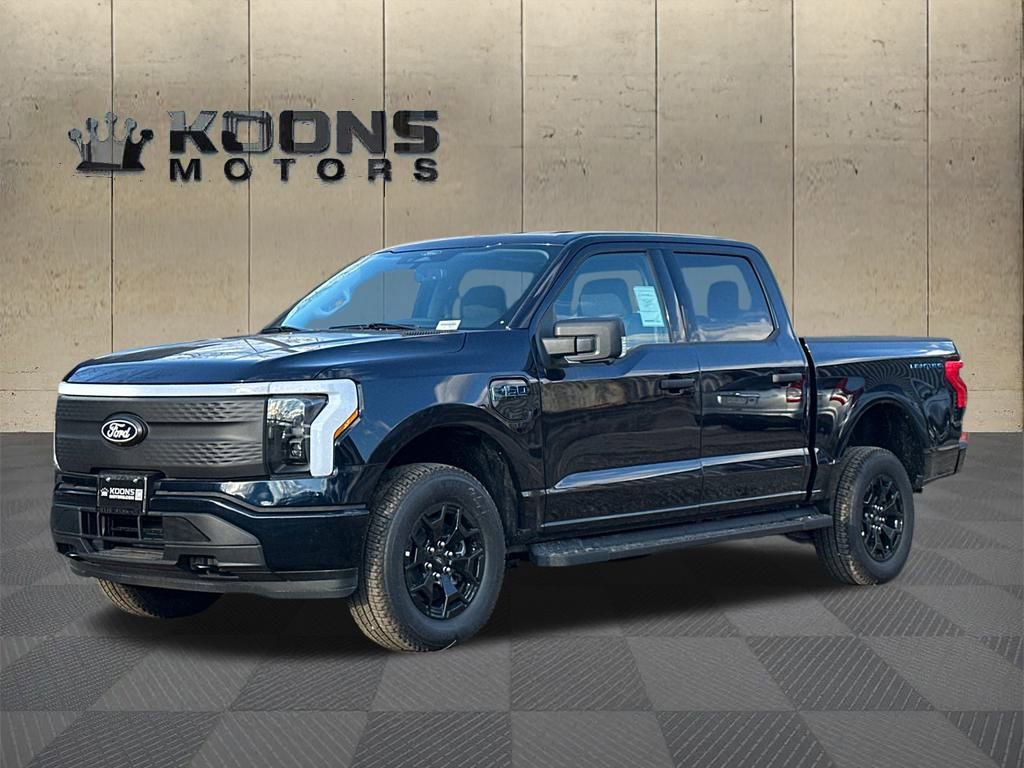 New 2025 Ford F150 Lightning XLT w/ Max Trailer Tow Package
