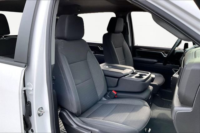 Used 2025 Chevrolet Silverado 2500 LT w/ Convenience Package image 19