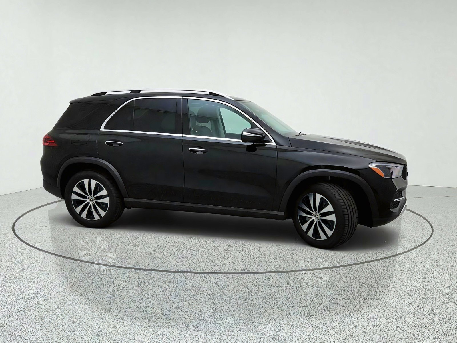 New 2026 Mercedes-Benz GLE 450e 4MATIC image 6