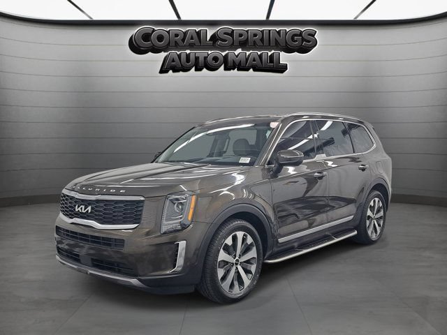 Used 2022 Kia Telluride S AWD/4WD image 3