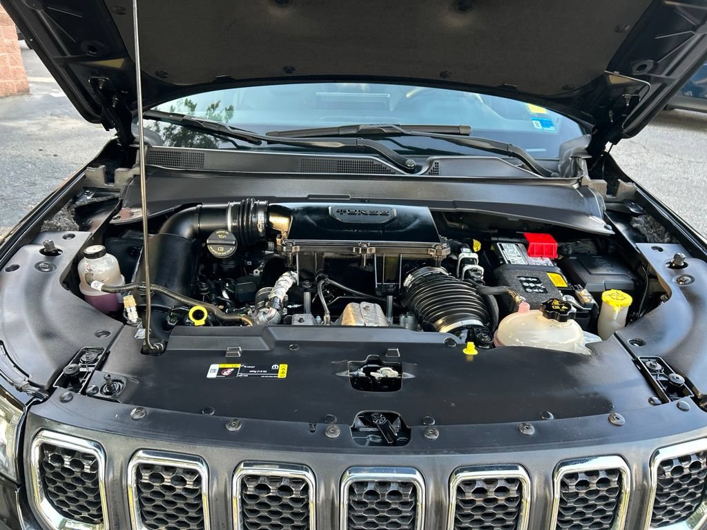 Used 2023 Jeep Compass Latitude w/ Sun and Sound Group AWD/4WD image 10