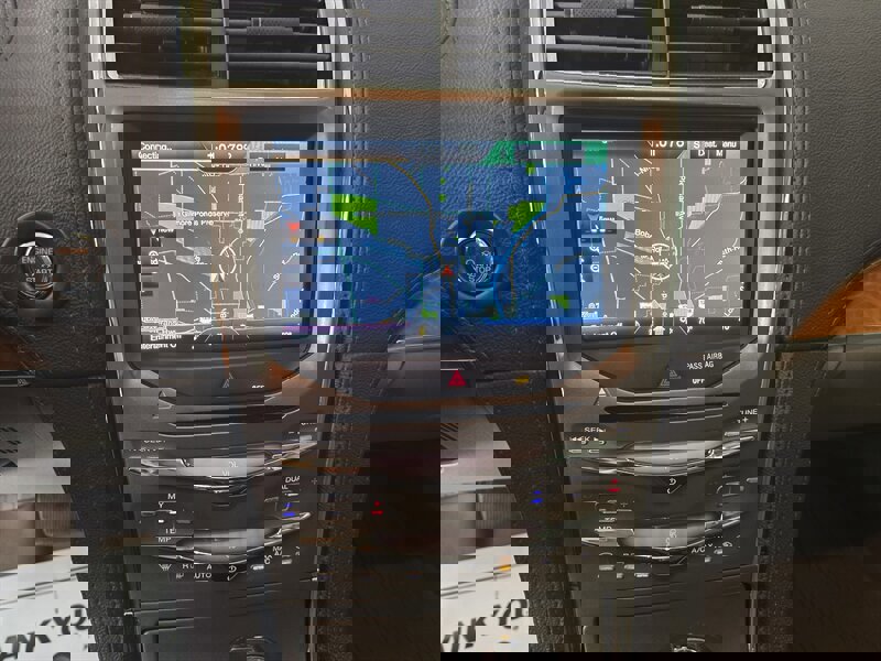 Used 2012 Lincoln MKX AWD image 27