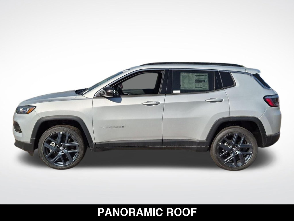 New 2026 Jeep Compass Latitude AWD/4WD image 5