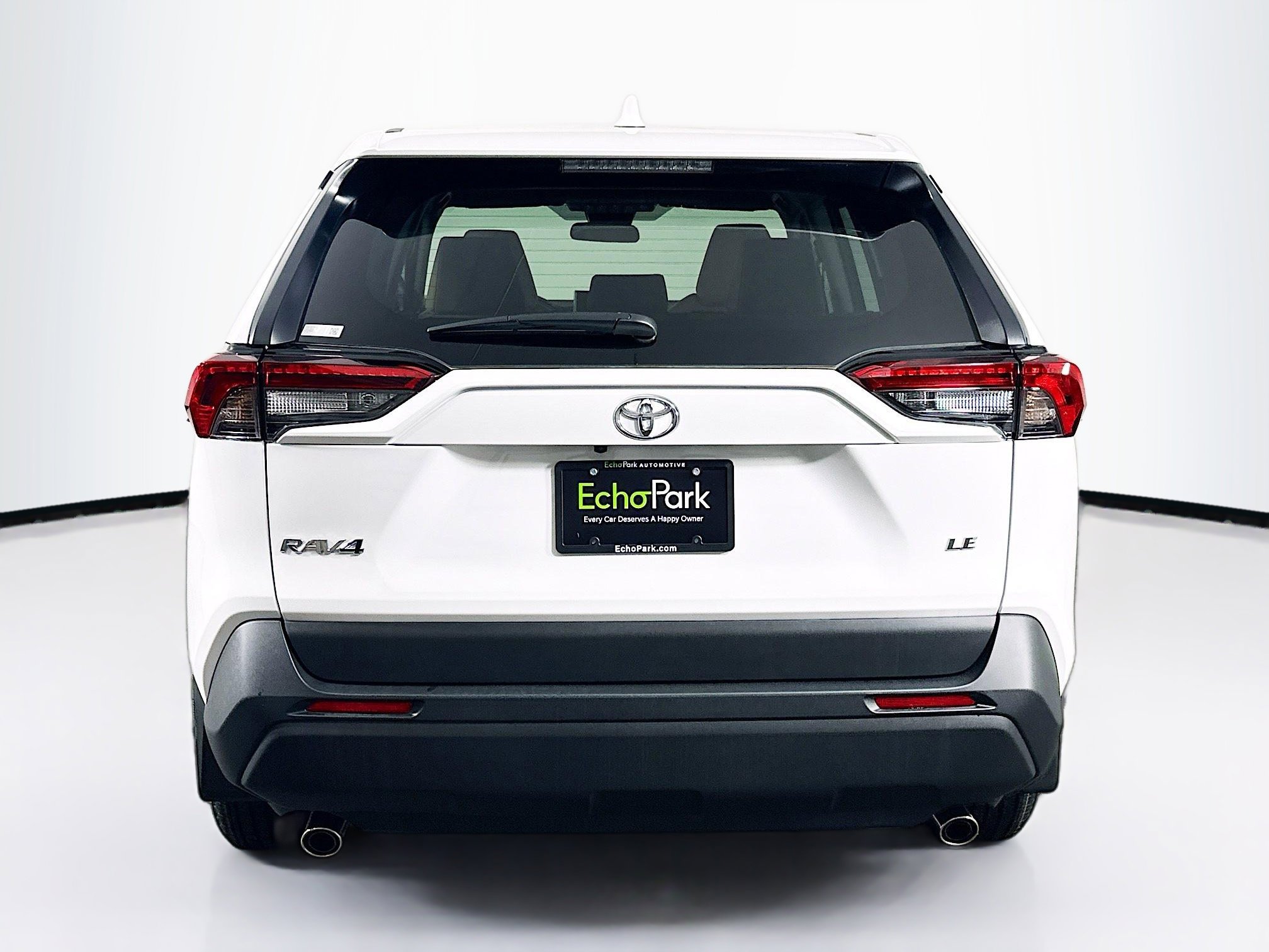 Used 2025 Toyota RAV4 LE image 7