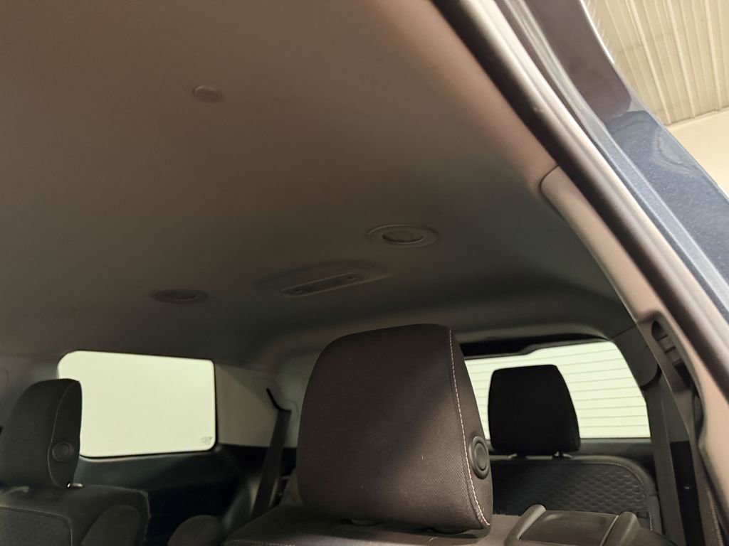 Used 2019 GMC Acadia SLE image 9