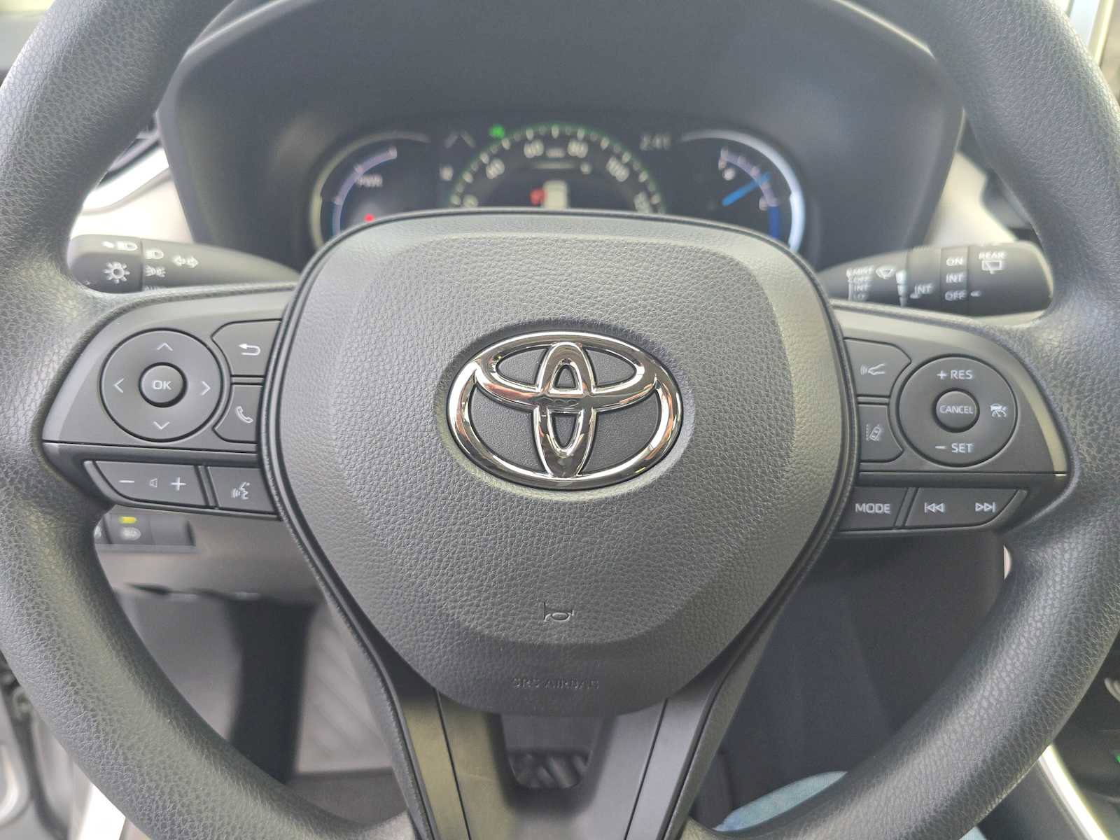 Certified 2025 Toyota RAV4 XLE image 24