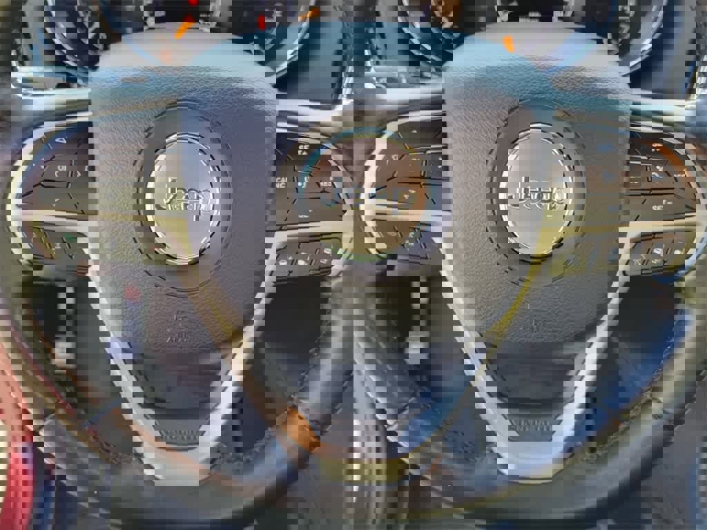 Used 2021 Jeep Grand Cherokee 80th Anniversary w/ Quick Order Package 28K 80th image 17