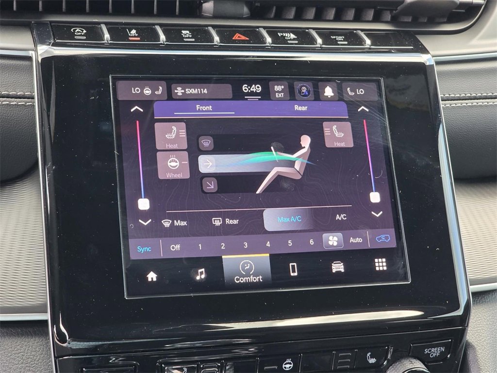 New 2025 Jeep Grand Cherokee L Altitude image 17