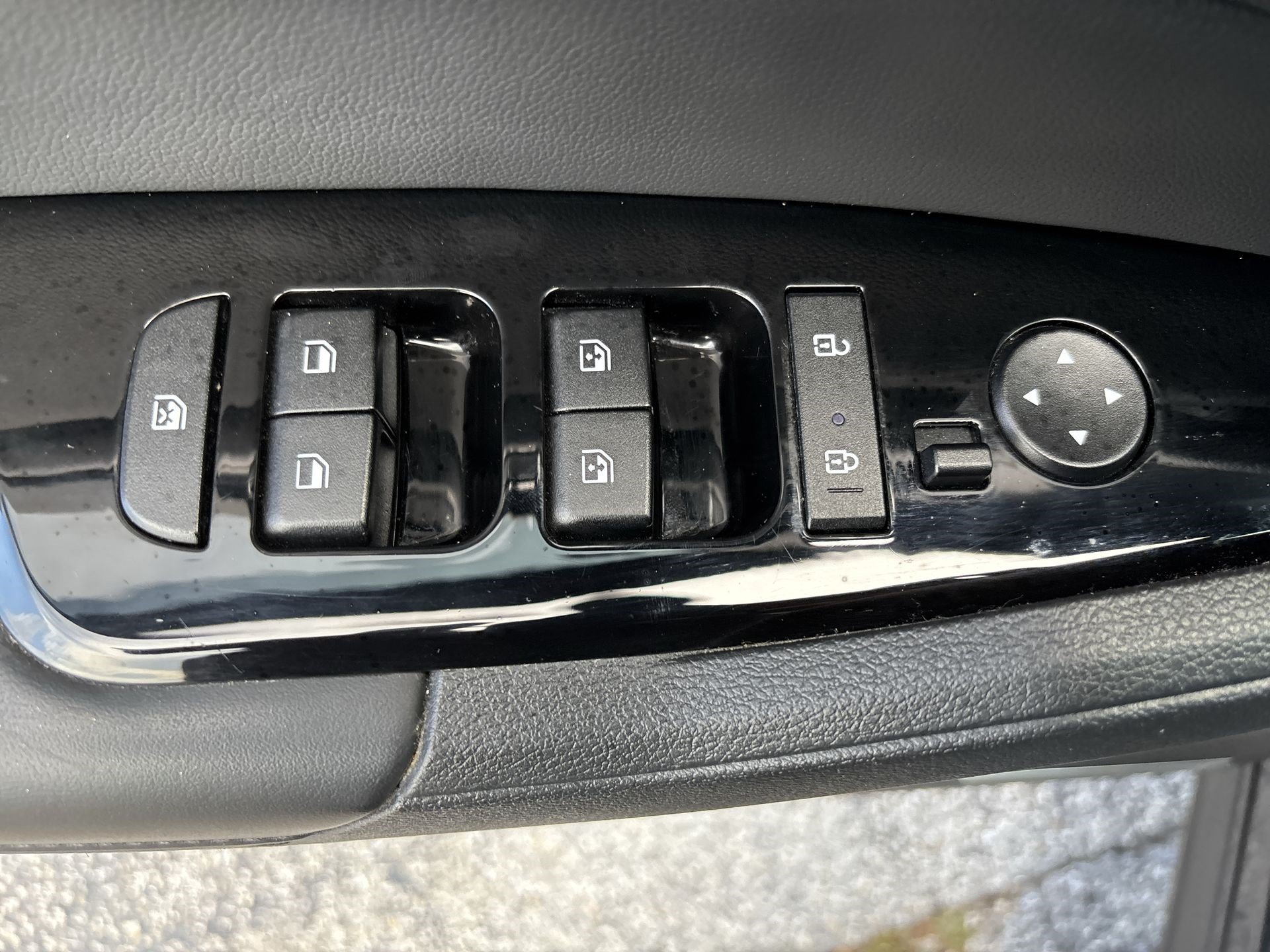 Certified 2023 Kia Sportage EX FWD image 15
