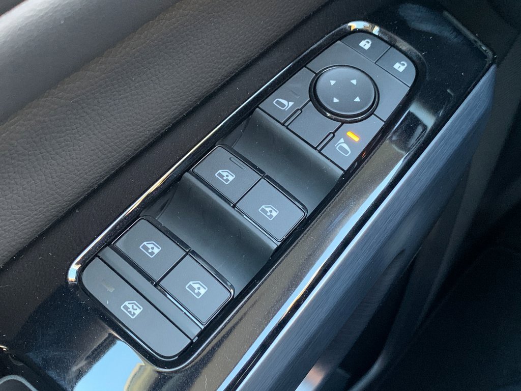 New 2025 Nissan Pathfinder SL image 23