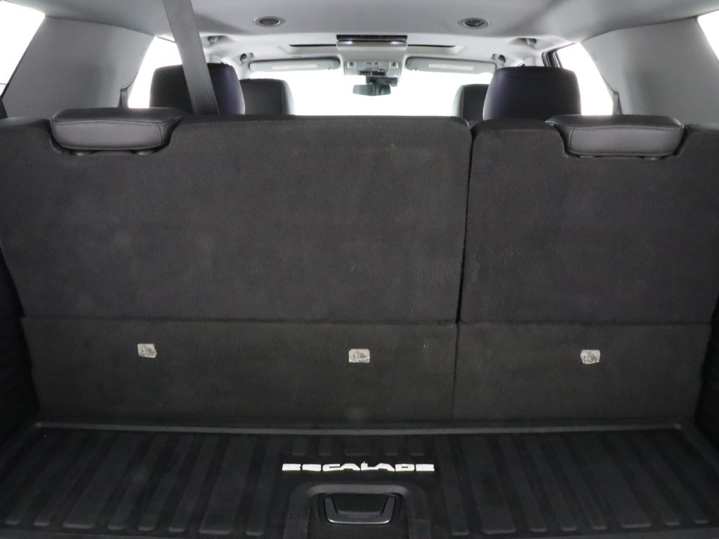 Used 2020 Cadillac Escalade Luxury w/ Escalade Sport Edition RWD image 34