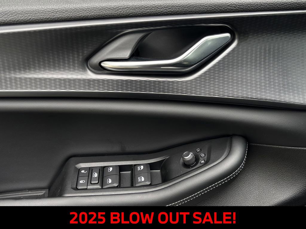 New 2025 Jeep Grand Cherokee Laredo image 20