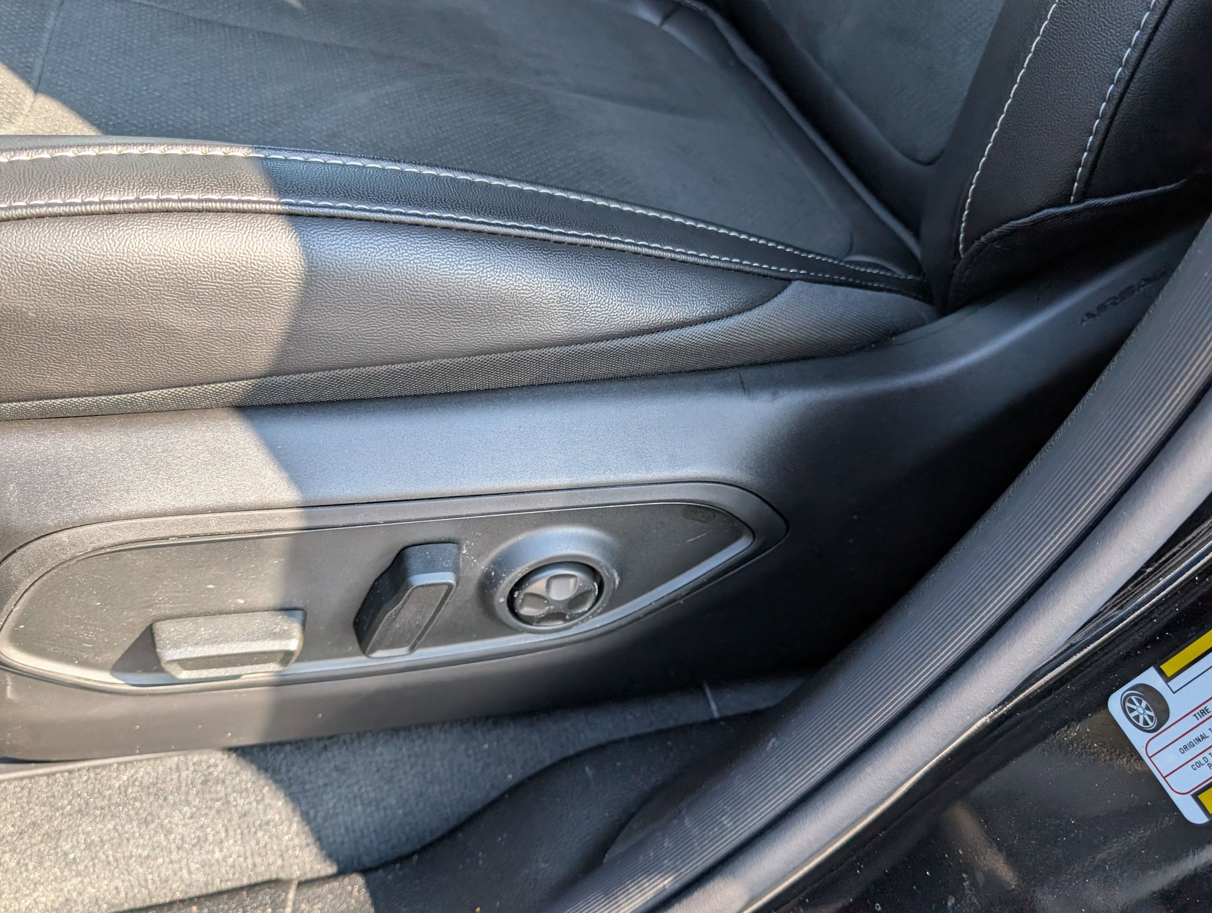 New 2026 Jeep Grand Cherokee Altitude image 18