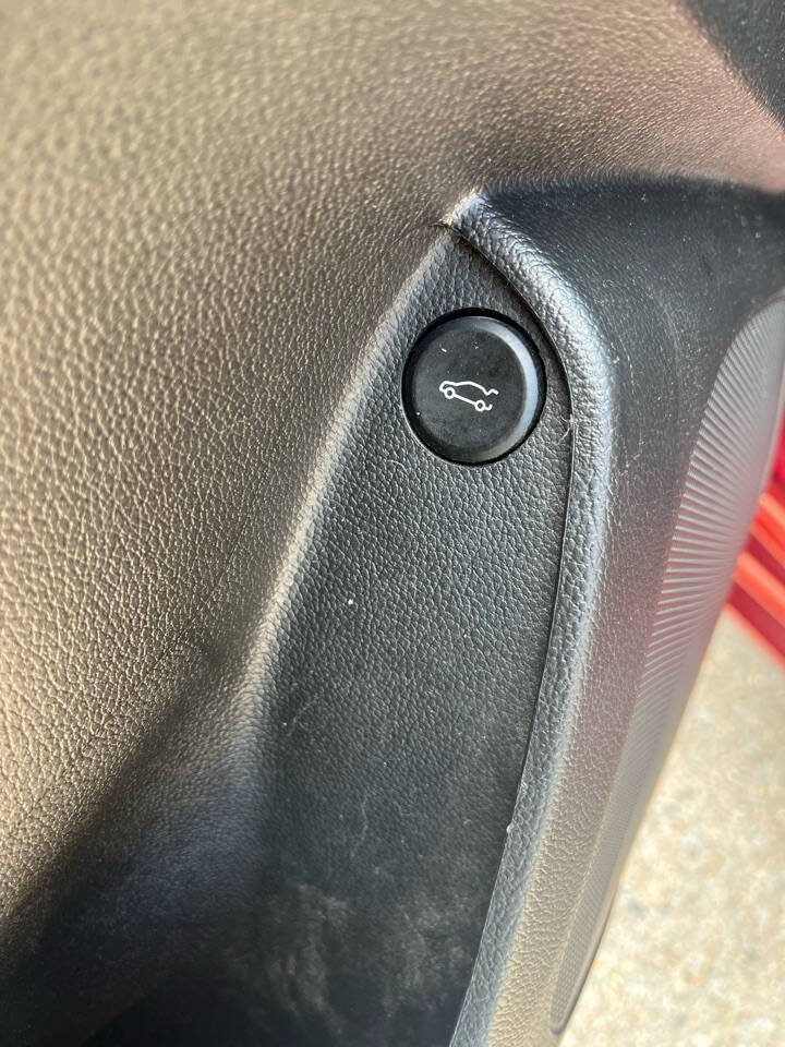 Used 2016 Chevrolet Cruze LT FWD image 16
