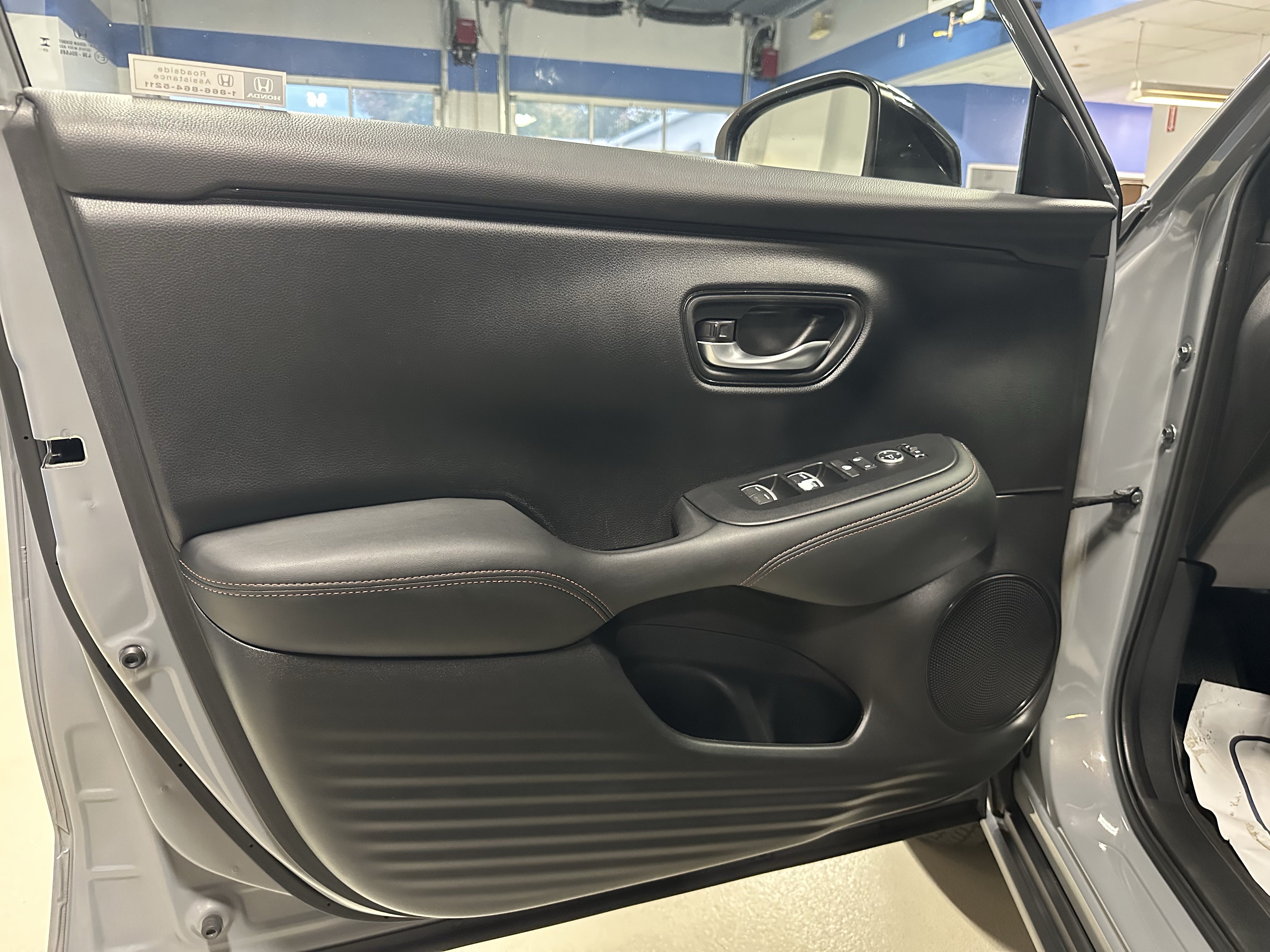 Used 2024 Honda HR-V Sport image 20