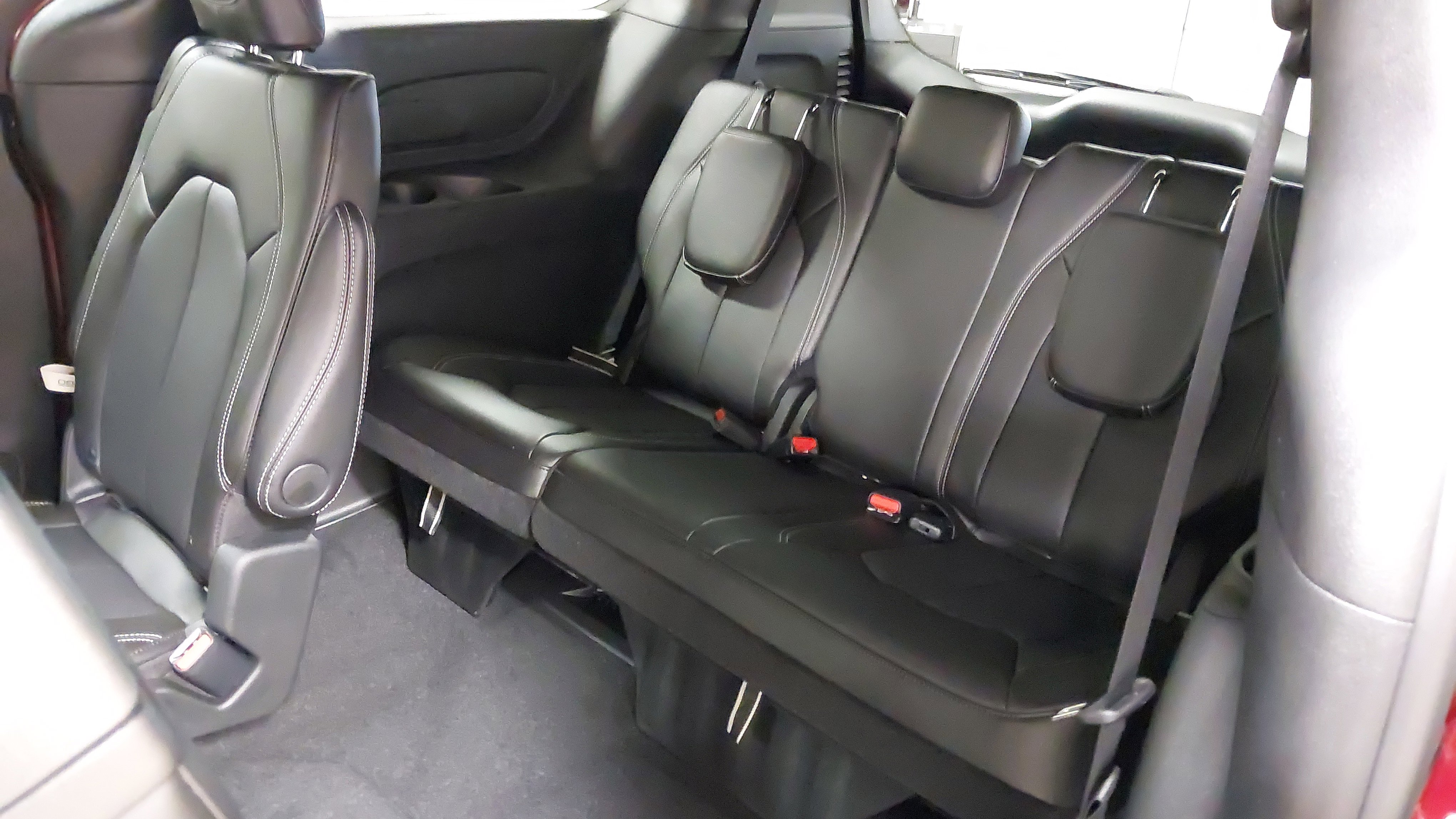 New 2026 Chrysler Pacifica Select FWD image 39
