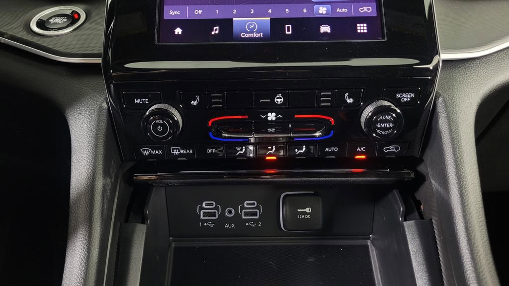 New 2025 Jeep Grand Cherokee Laredo w/ Luxury Tech Group I image 25