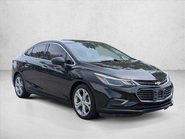 Used 2017 Chevrolet Cruze Premier FWD image 3