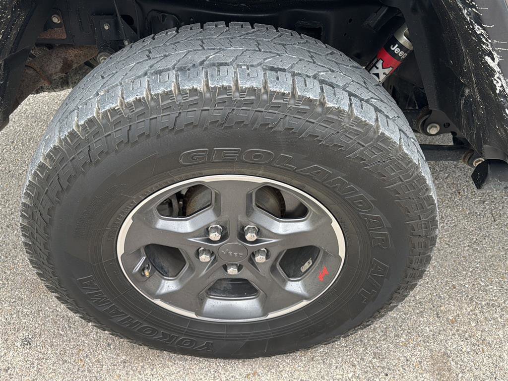 Used 2020 Jeep Gladiator Rubicon image 6