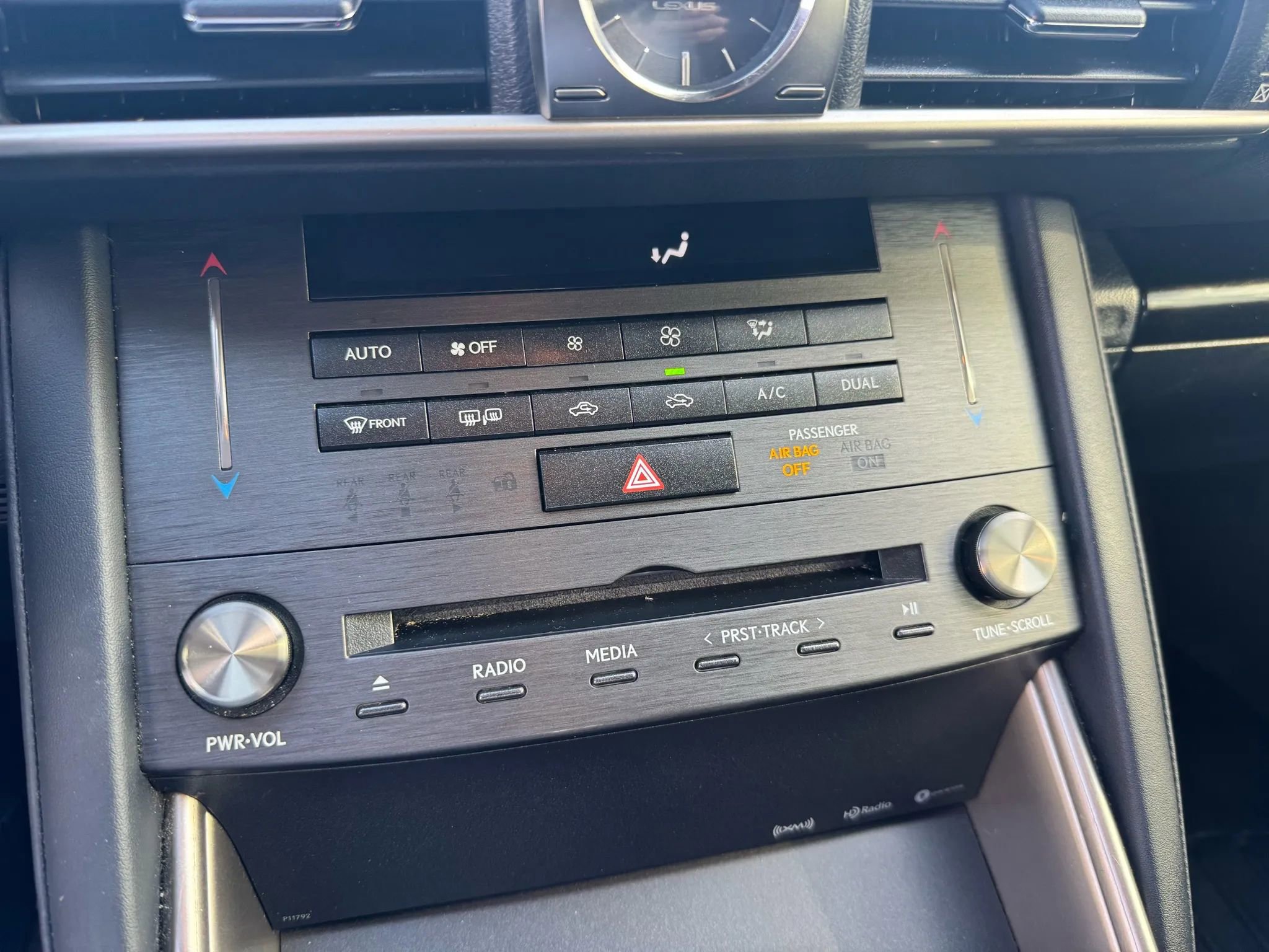 Used 2019 Lexus IS 300 image 30