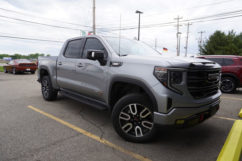 Used 2024 GMC Sierra 1500 AT4 w/ Technology Package AWD/4WD image 10