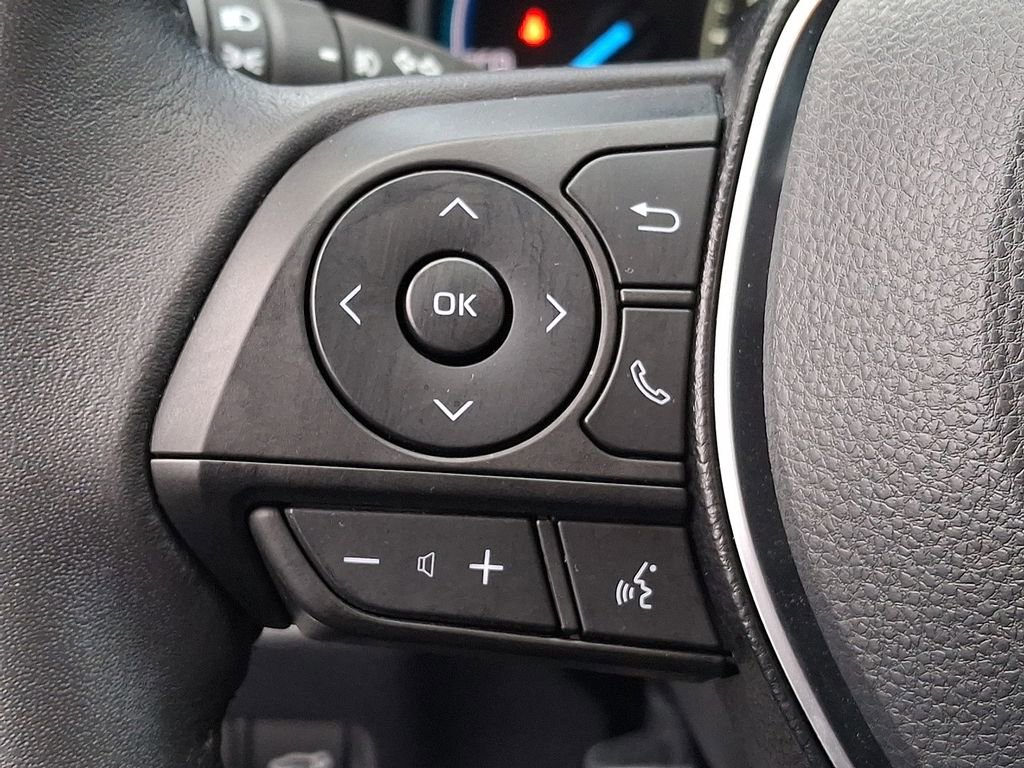 Used 2020 Toyota RAV4 XSE image 18