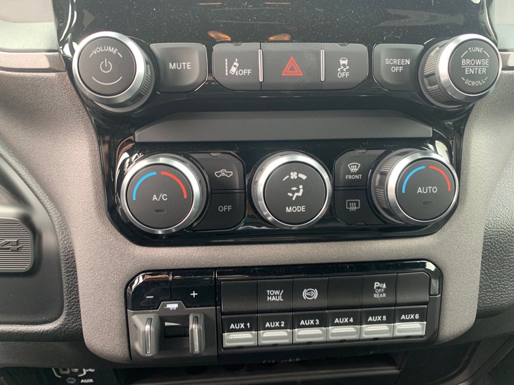 Used 2024 RAM 2500 Tradesman w/ Safety Group image 25