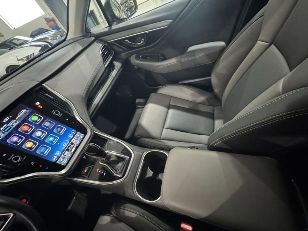 Used 2023 Subaru Outback Onyx Edition image 24