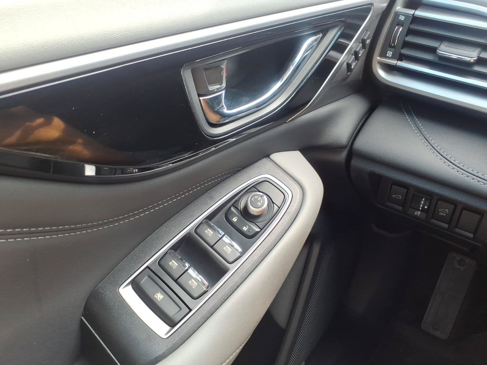 Used 2020 Subaru Outback Limited AWD/4WD image 16