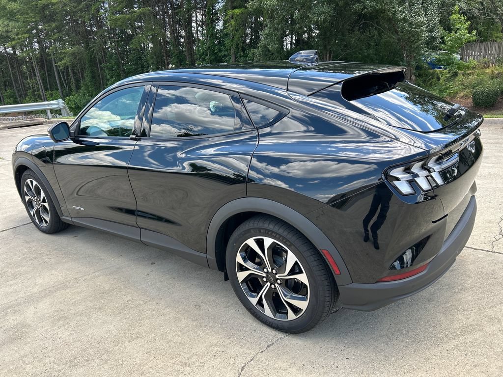 Used 2025 Ford Mustang Mach-E Select AWD/4WD image 3