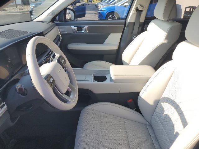 Used 2025 Hyundai Santa Fe SEL AWD/4WD image 17